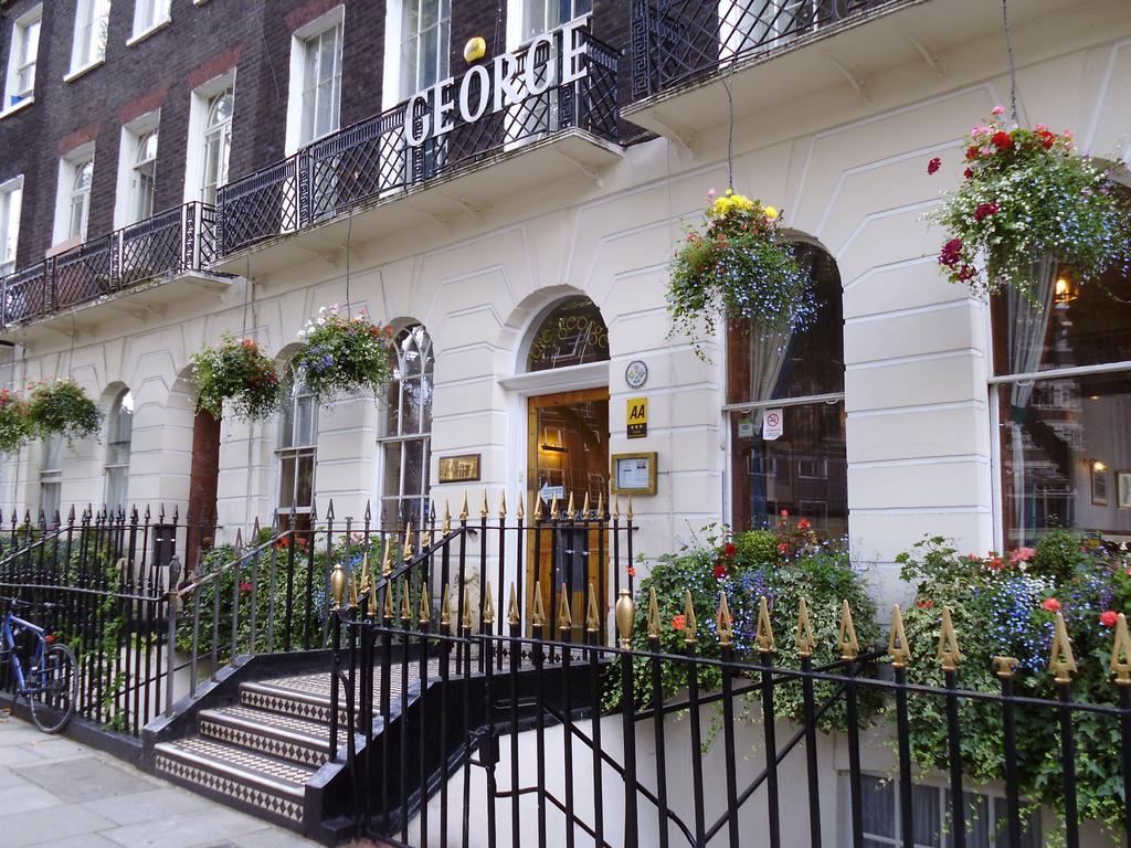 George Hotel 3*
