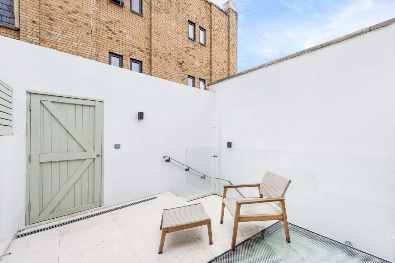 Holiday home Modern, Bright & Elegant 3 Bed Fulham Maisonette London