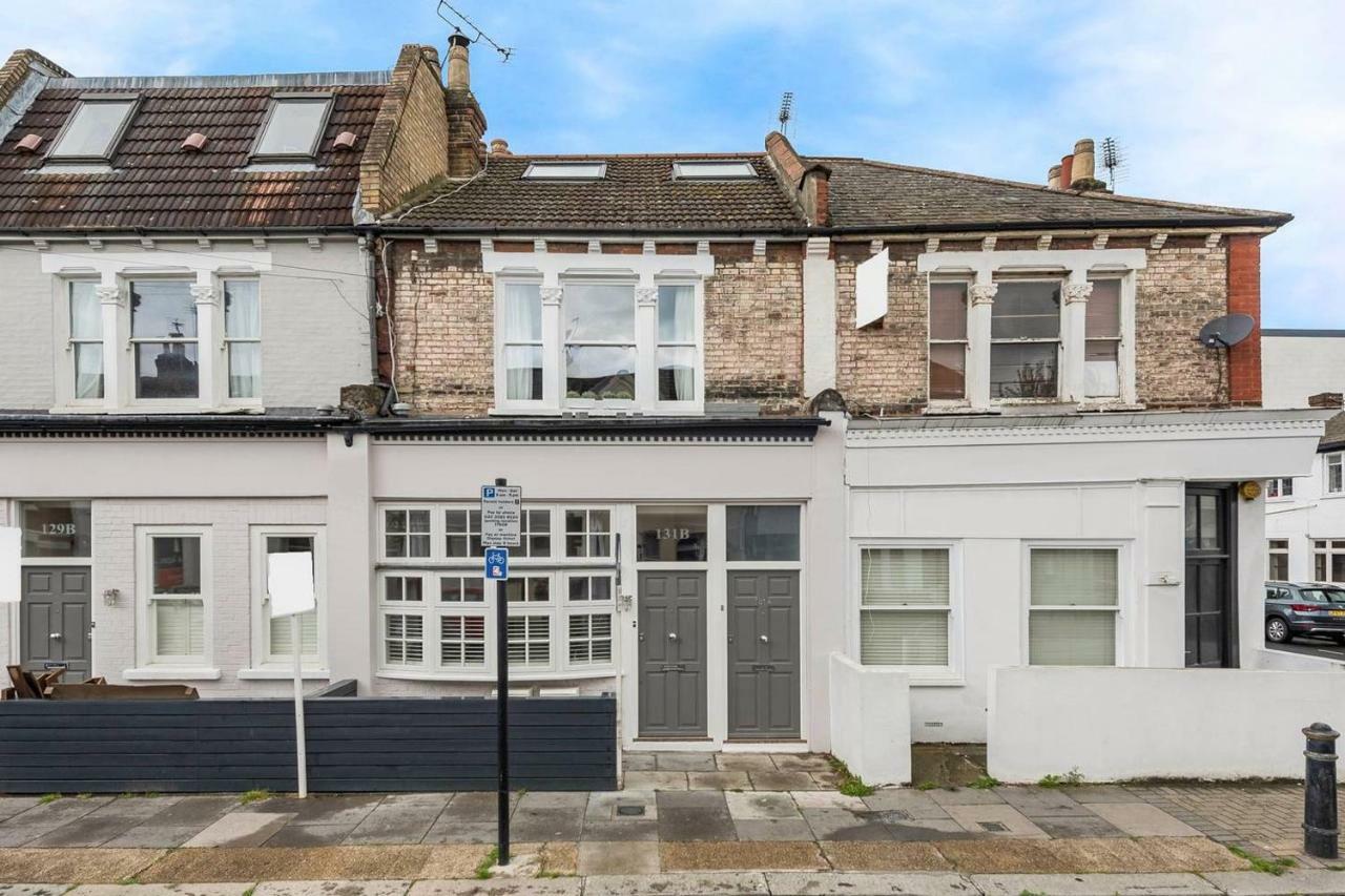 Modern, Bright & Elegant 3 Bed Fulham Maisonette Holiday home *
