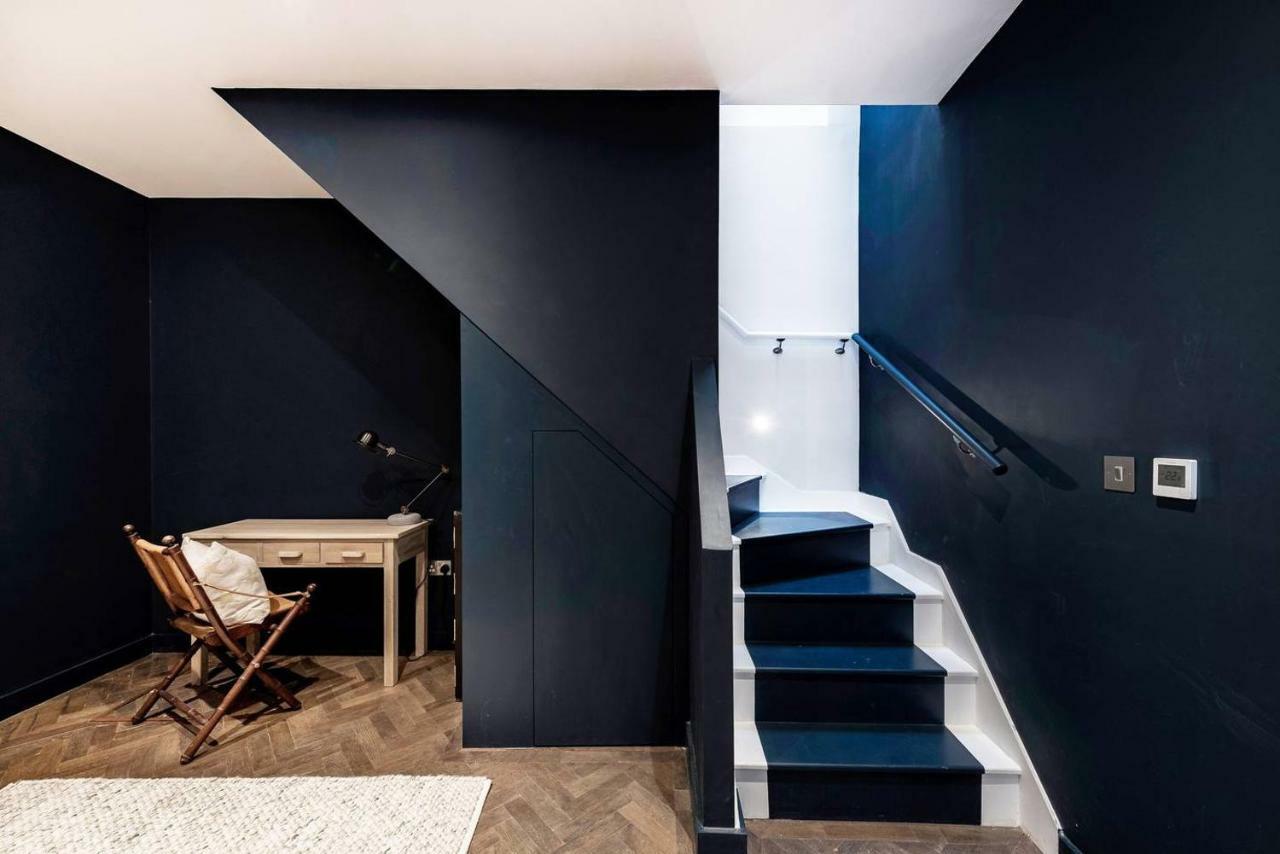 Modern, Bright & Elegant 3 Bed Fulham Maisonette London