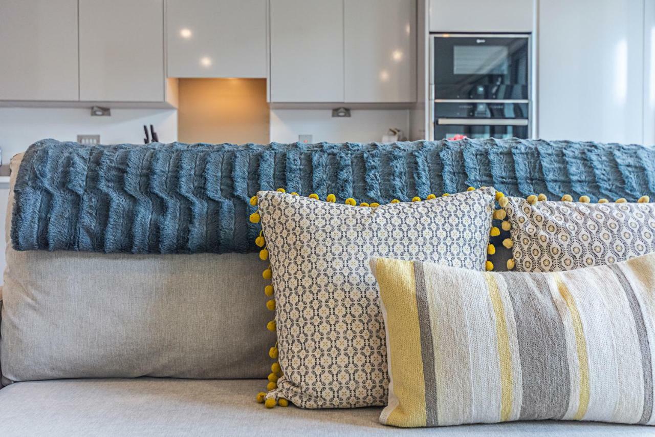 Stunning Brand New - Westminster Apartment