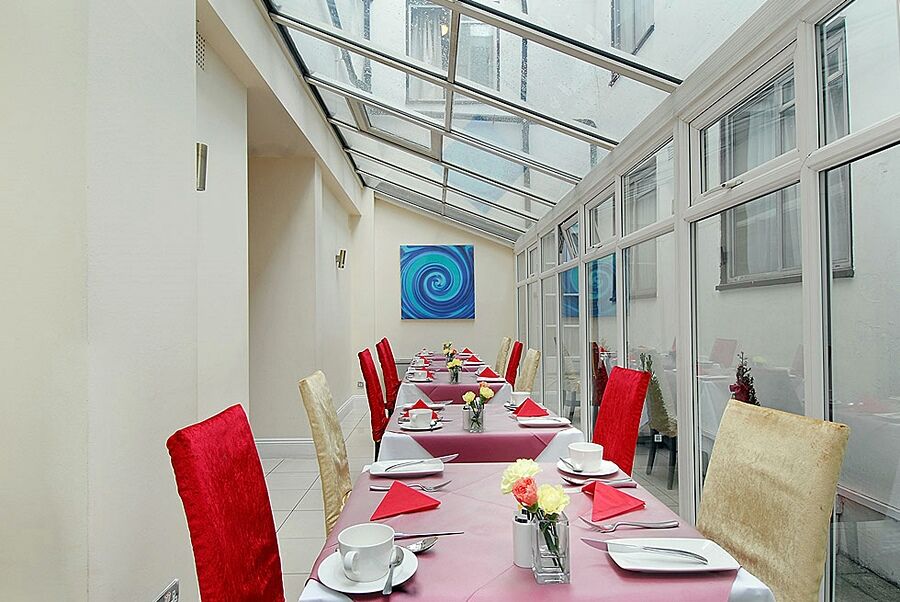 Hotel Park Grand Hyde Park 4*