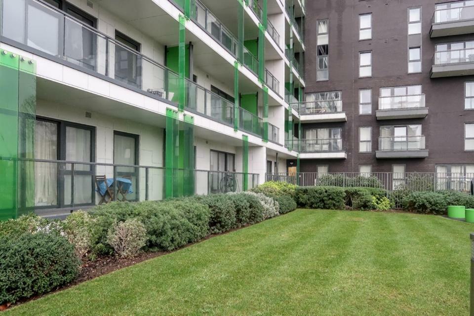 Yeoman Court Homestay London