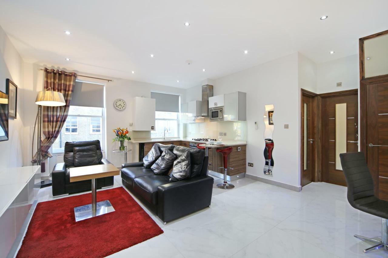 Baker Street Apartment *