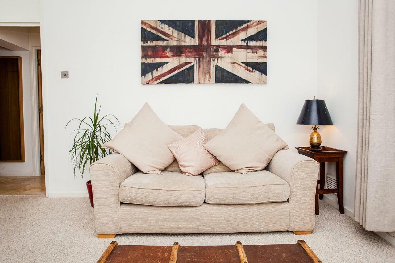 Stylish One Bedroom Flat In Vauxhall Apartment *