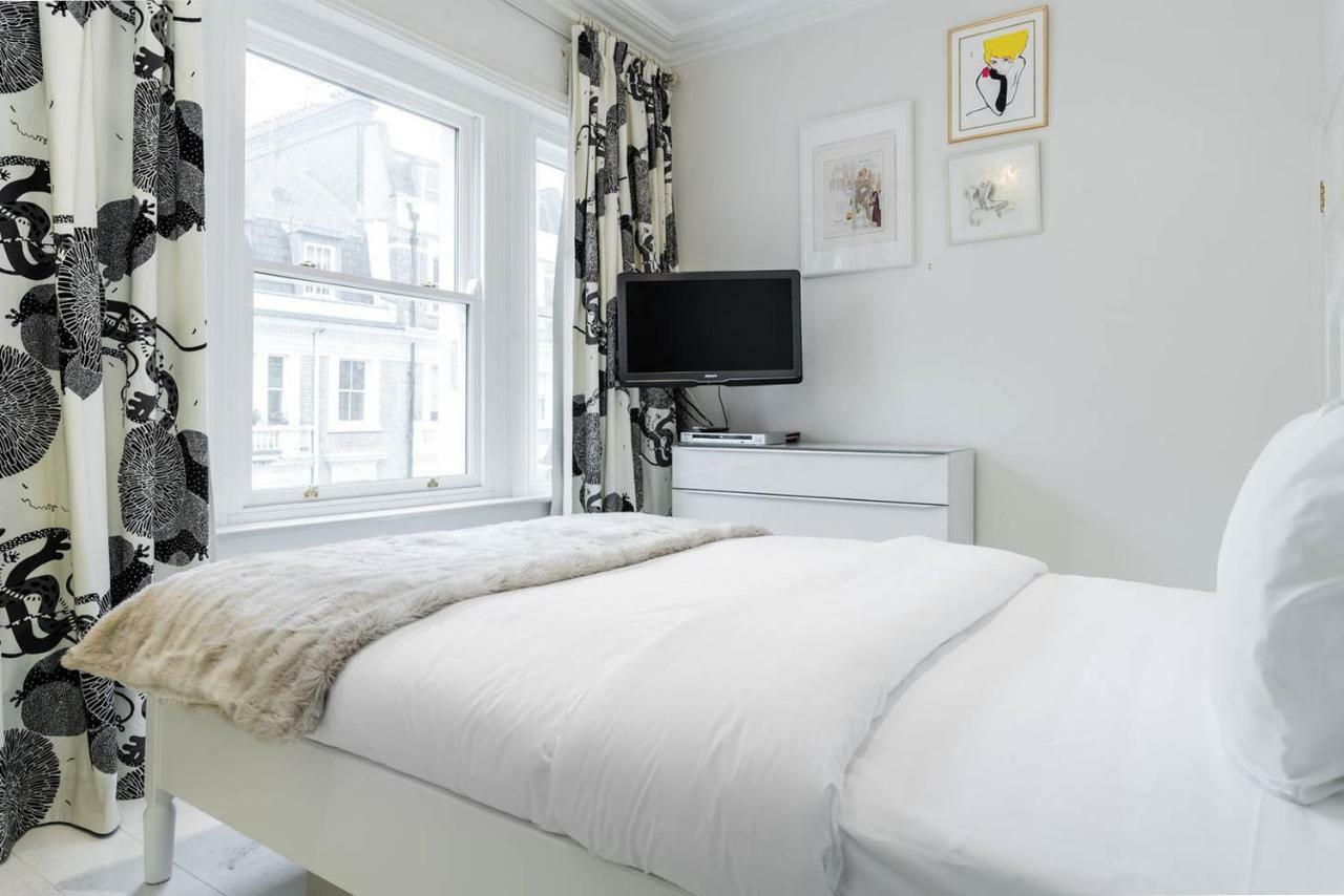 Beautiful 2 Bed 2 Bath In Heart Of Notting Hill Apartment London