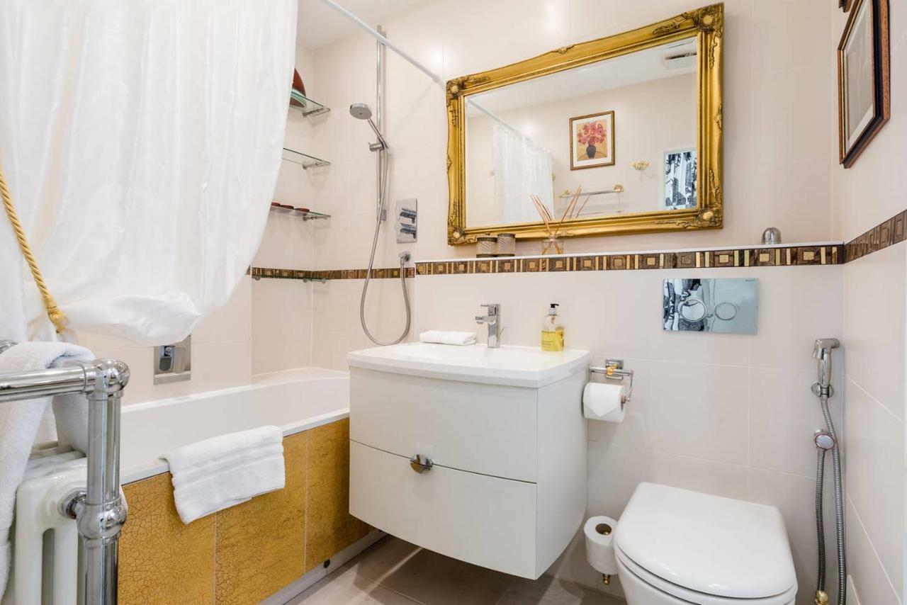 Apartment Beautiful 2 Bed 2 Bath In Heart Of Notting Hill London