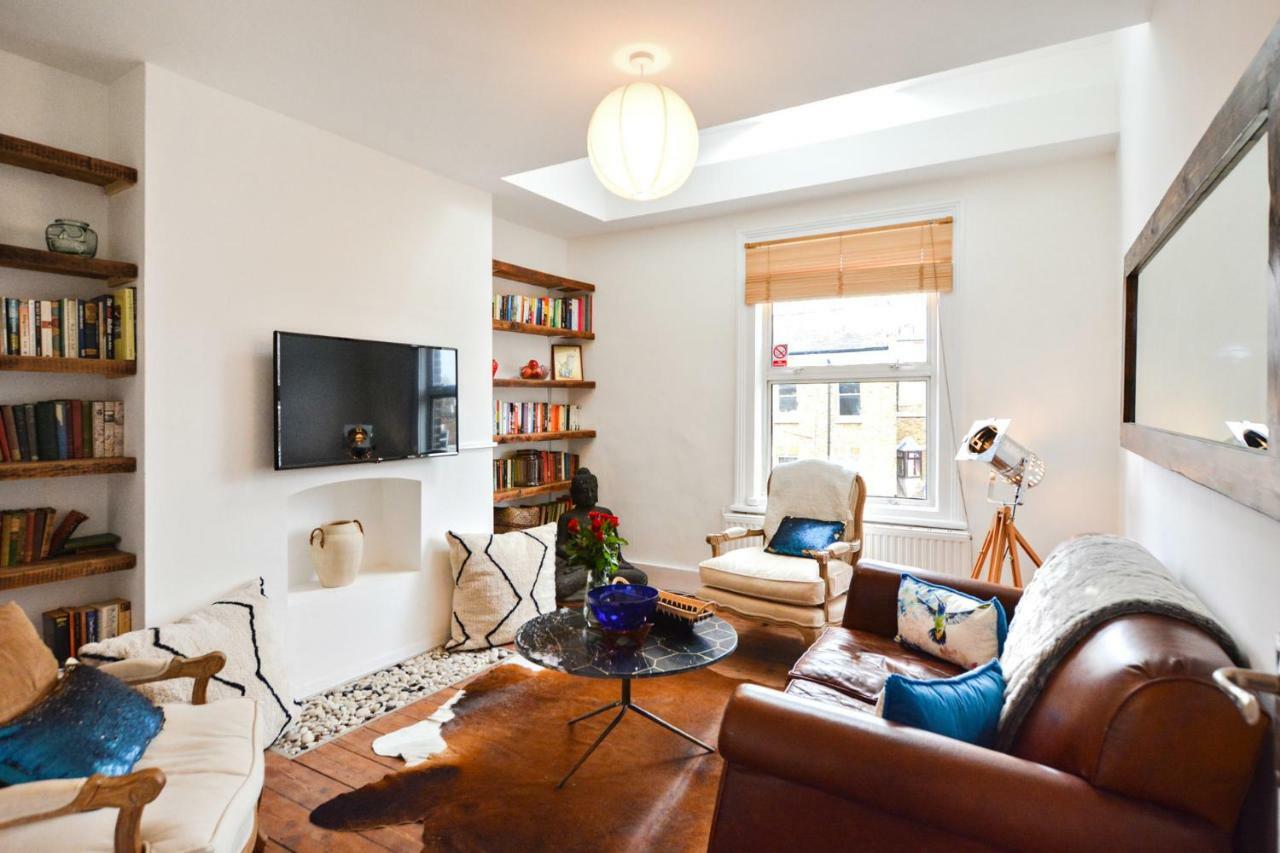 Maida Vale, Queens Park, Warwick Avenue Apartment *