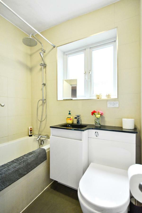 Maida Vale, Queens Park, Warwick Avenue * London