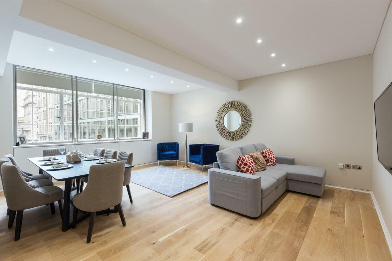 Urban Chic - Exeter Street Apartment London