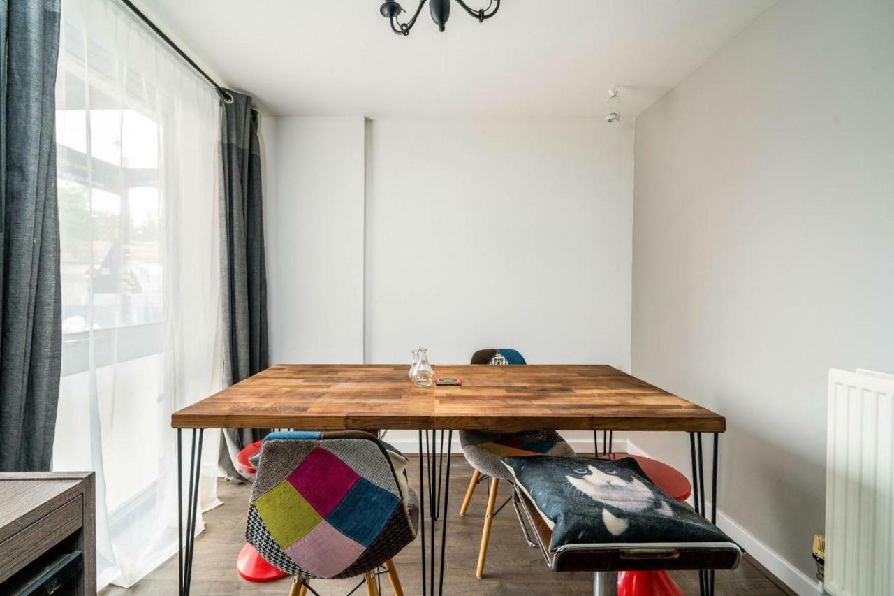 2 Bed Apartment, Shoreditch - Sk London