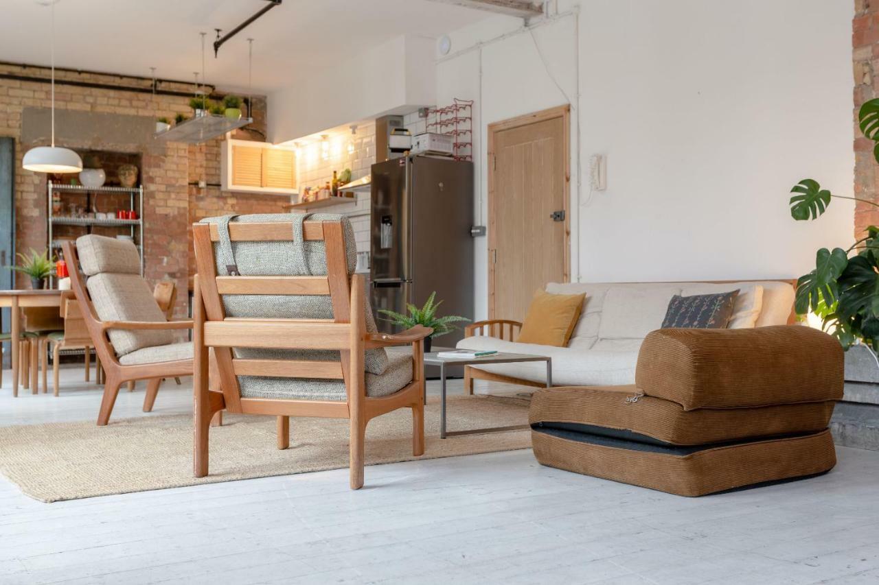 Apartment Industrial Open Plan Studio In Hackney