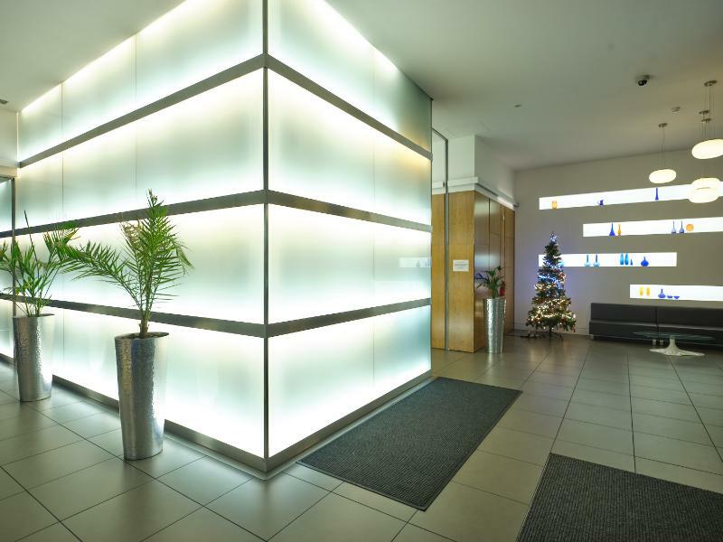 Aparthotel Marlin Bridge - Empire Square