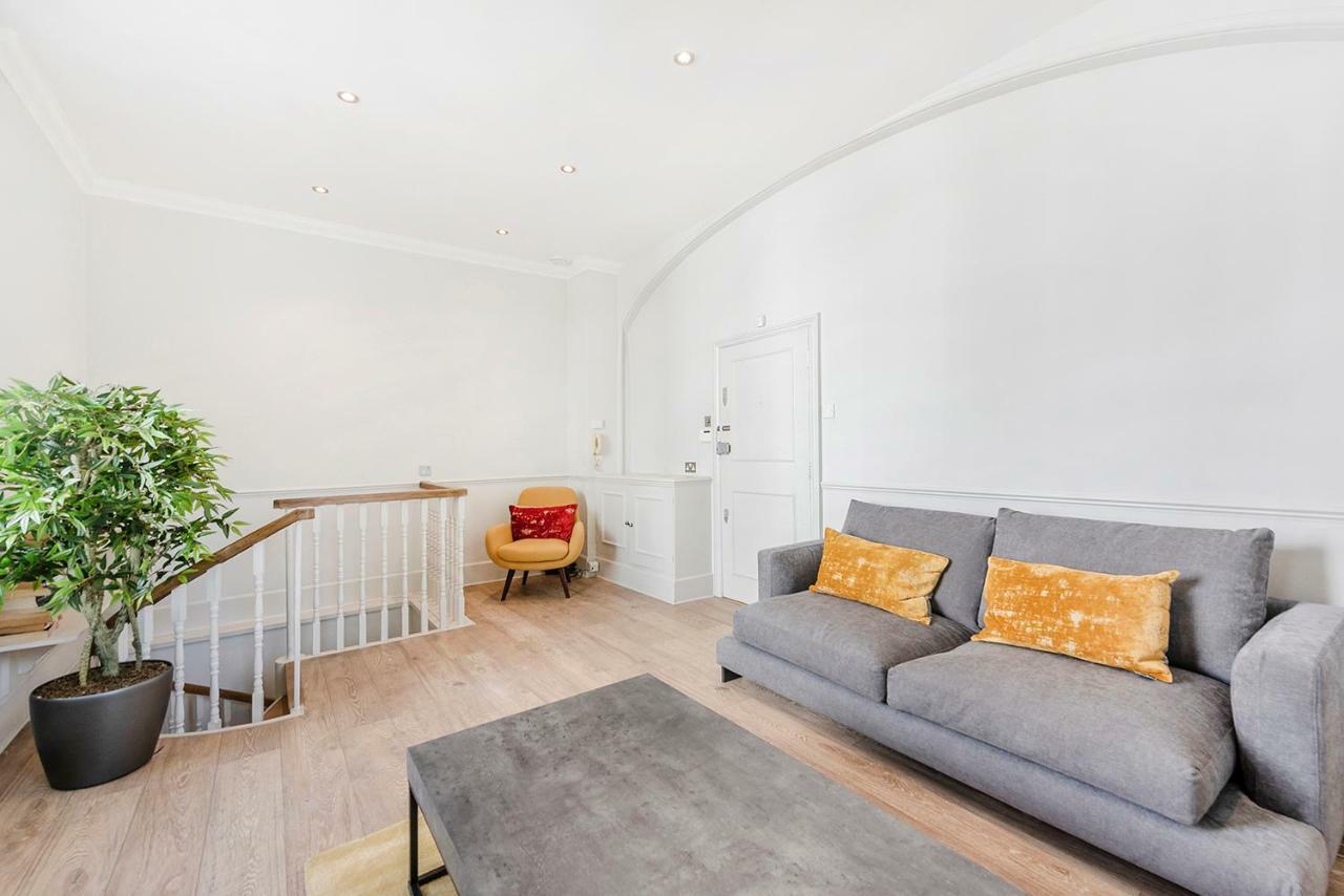 Stylish 2 Bedroom Flat In Knightsbridge * London
