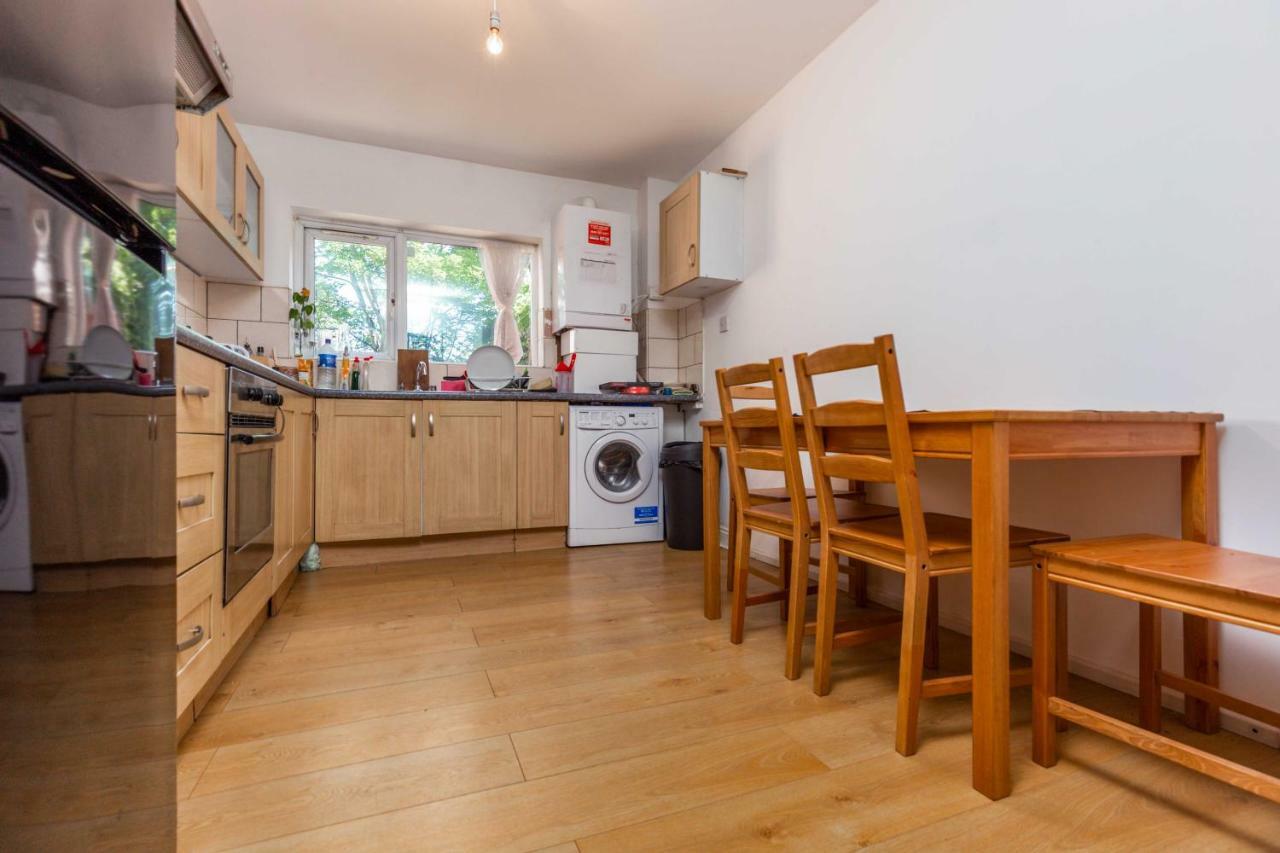 Bazely Street Deluxe Single 4 Homestay