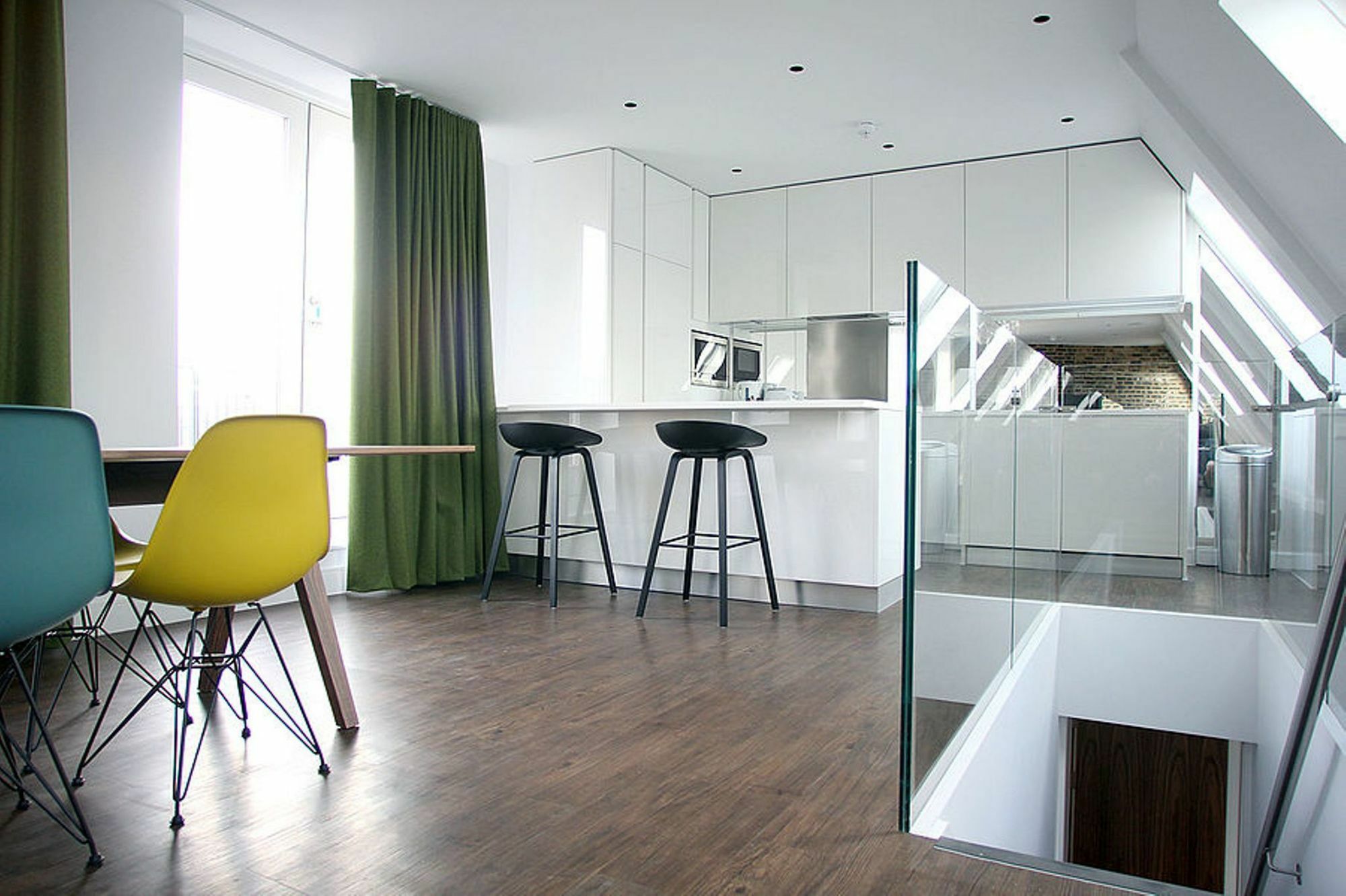 Hop Art House Serviced * London