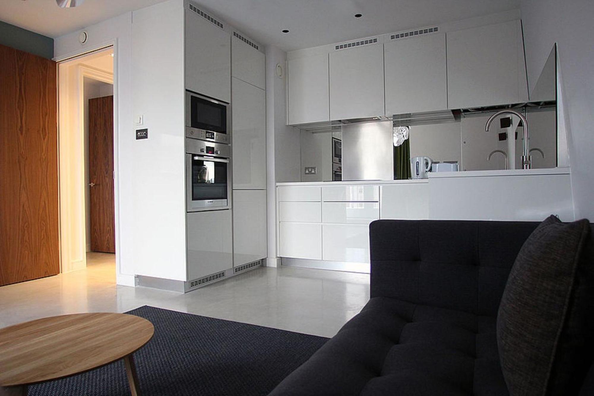 Hop Art House Serviced Apartment *