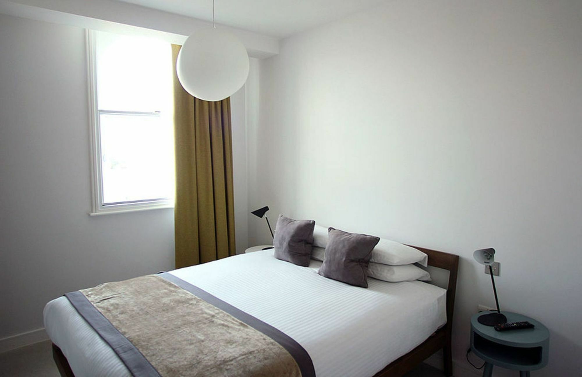Hop Art House Serviced London