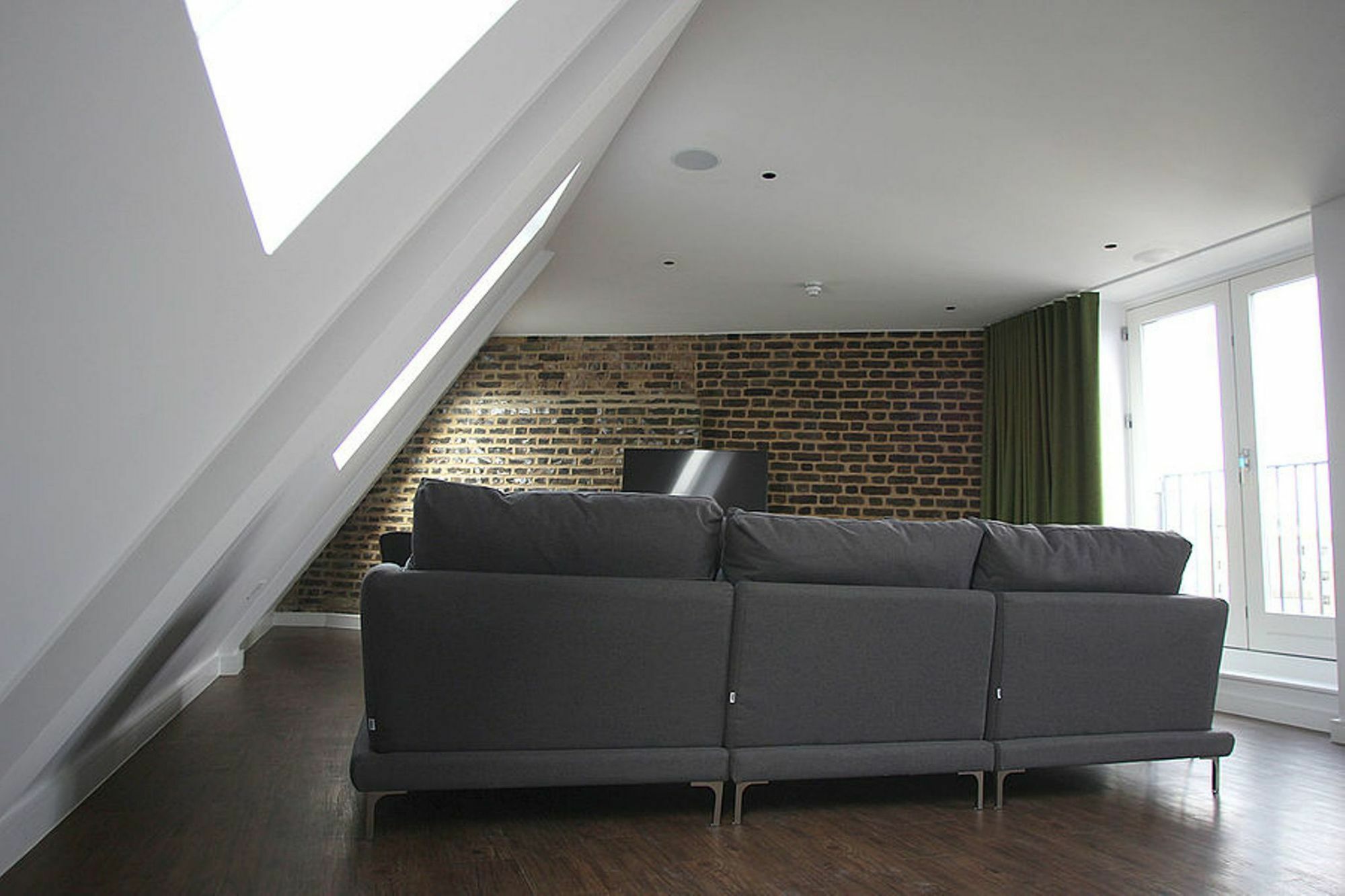 Apartment Hop Art House Serviced