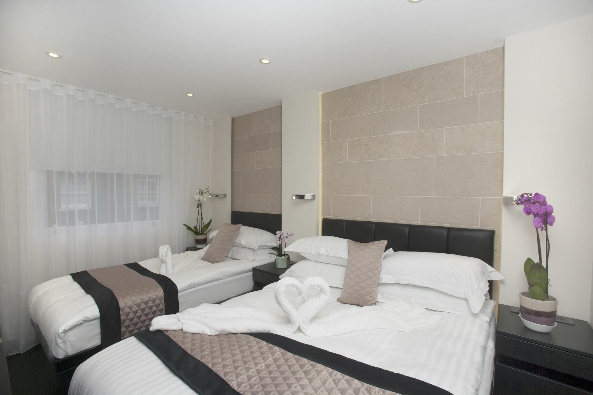 Nox Golders Aparthotel