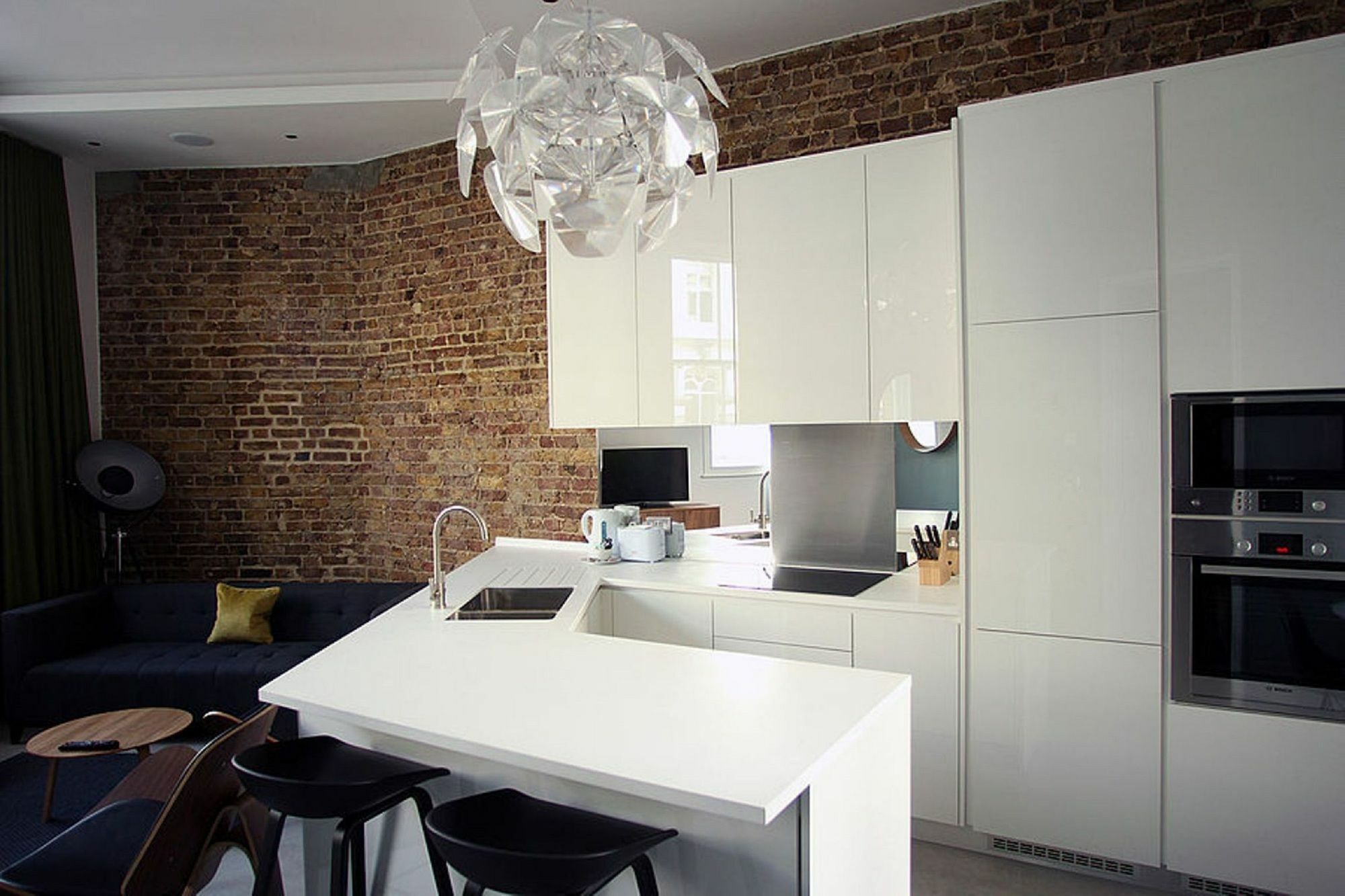 Hop Art House Serviced * London
