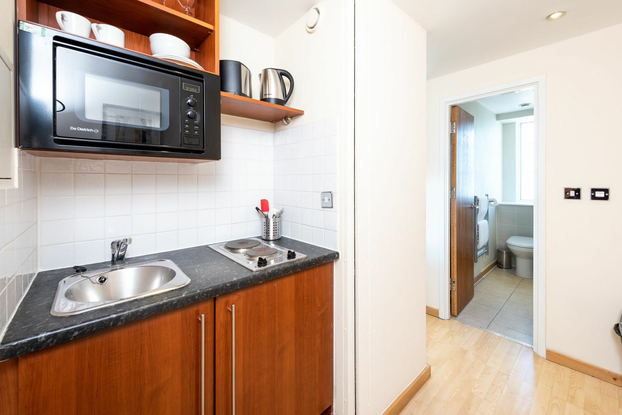 Roland House Aparthotel