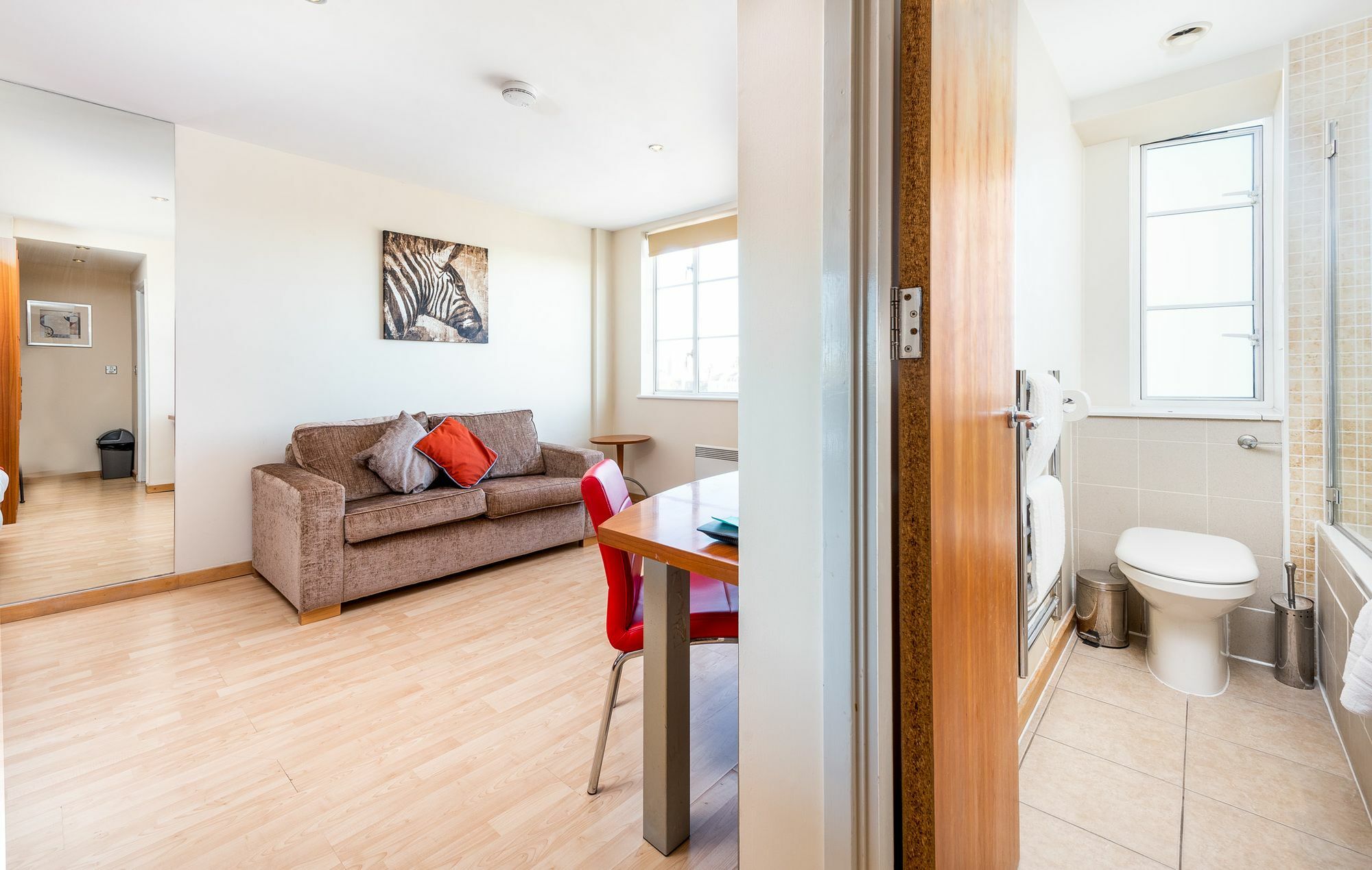 Aparthotel Roland House London