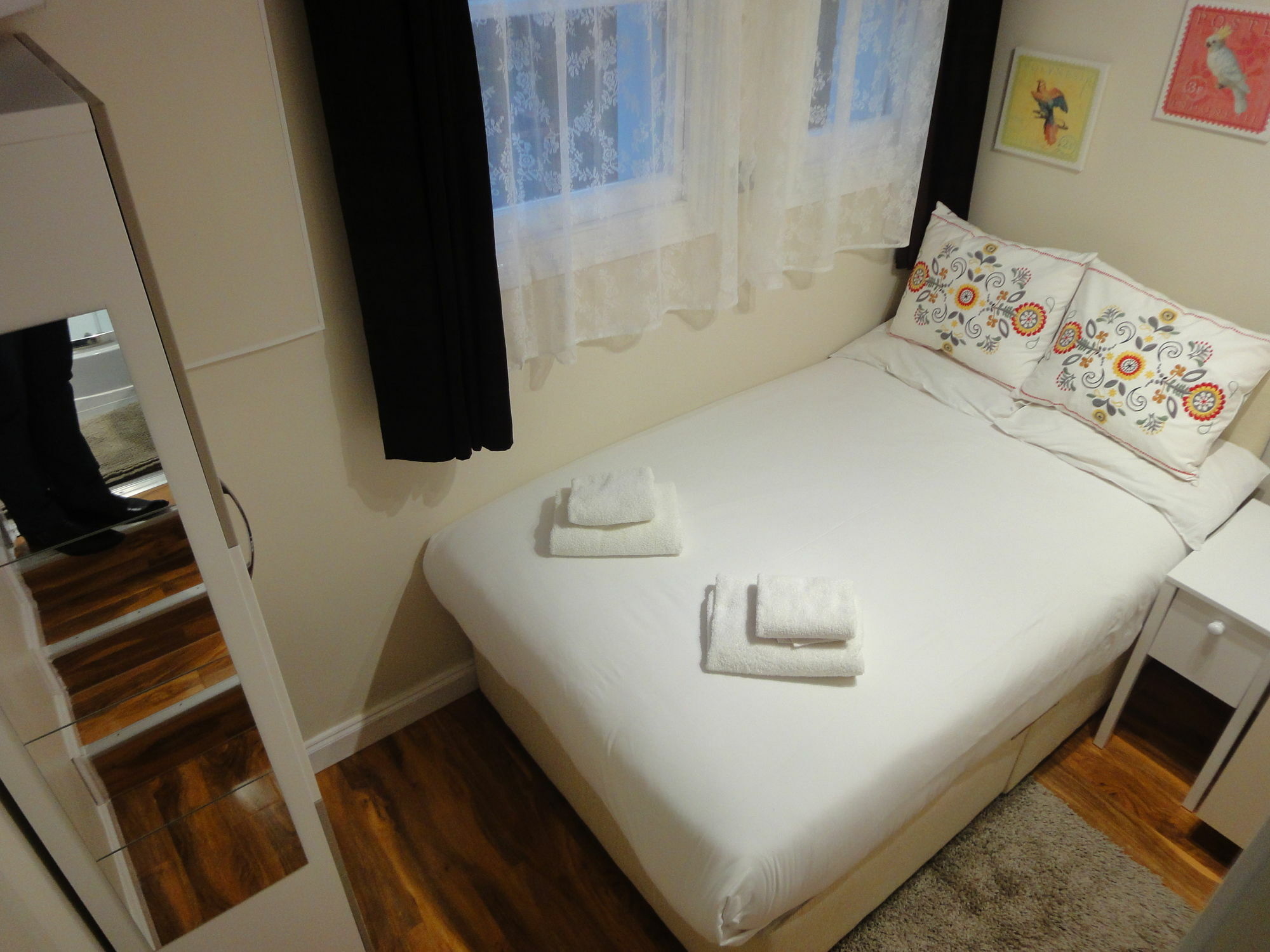 Apartment Dylan Earls Court London