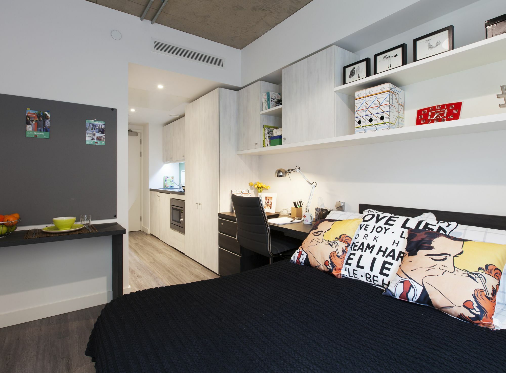 Pure Citystay Aldgate Apartment *