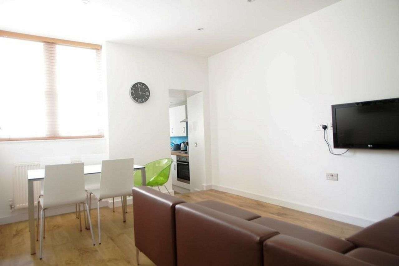 Acorn - Byng Place * London