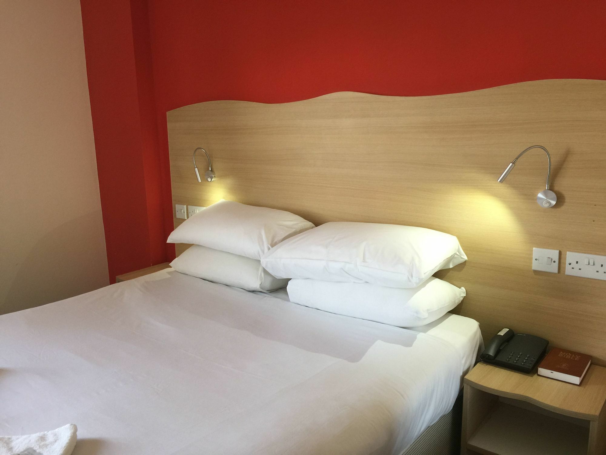 Western Queens Crystal Palace 3* Londres