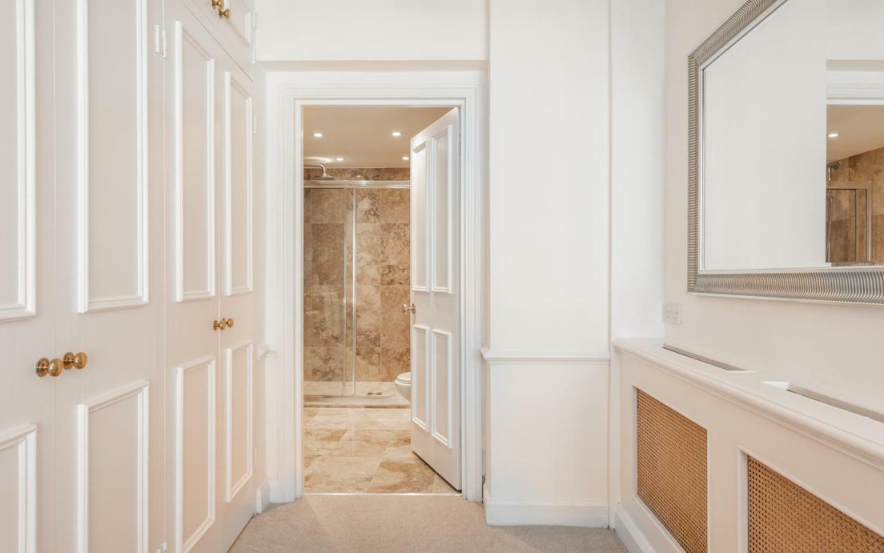 The King's Road Escape - Modern 2bdr Townhouse With Rooftop Terrace Apartment *