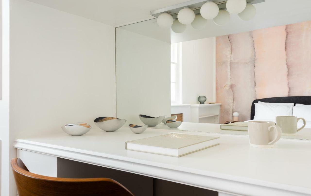 The King's Road Escape - Modern 2bdr Townhouse With Rooftop Terrace