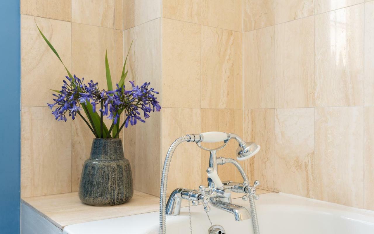 The King's Road Escape - Modern 2bdr Townhouse With Rooftop Terrace Apartment London