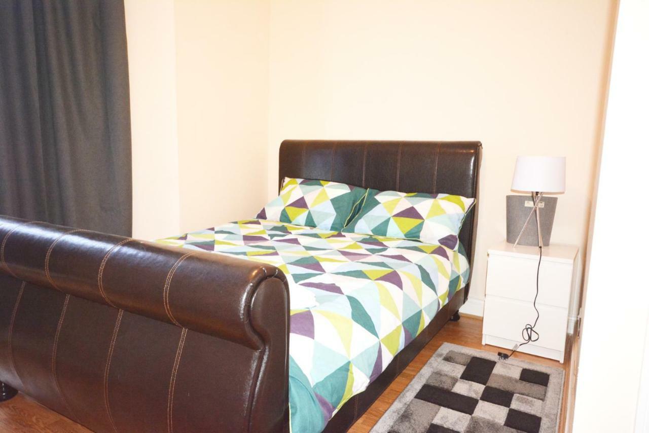 Zone 2 Three Bedroom Londres