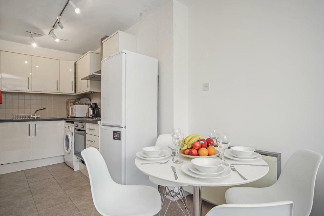 2 Bed Cosy In Fitzrovia Free Wifi By Aparts