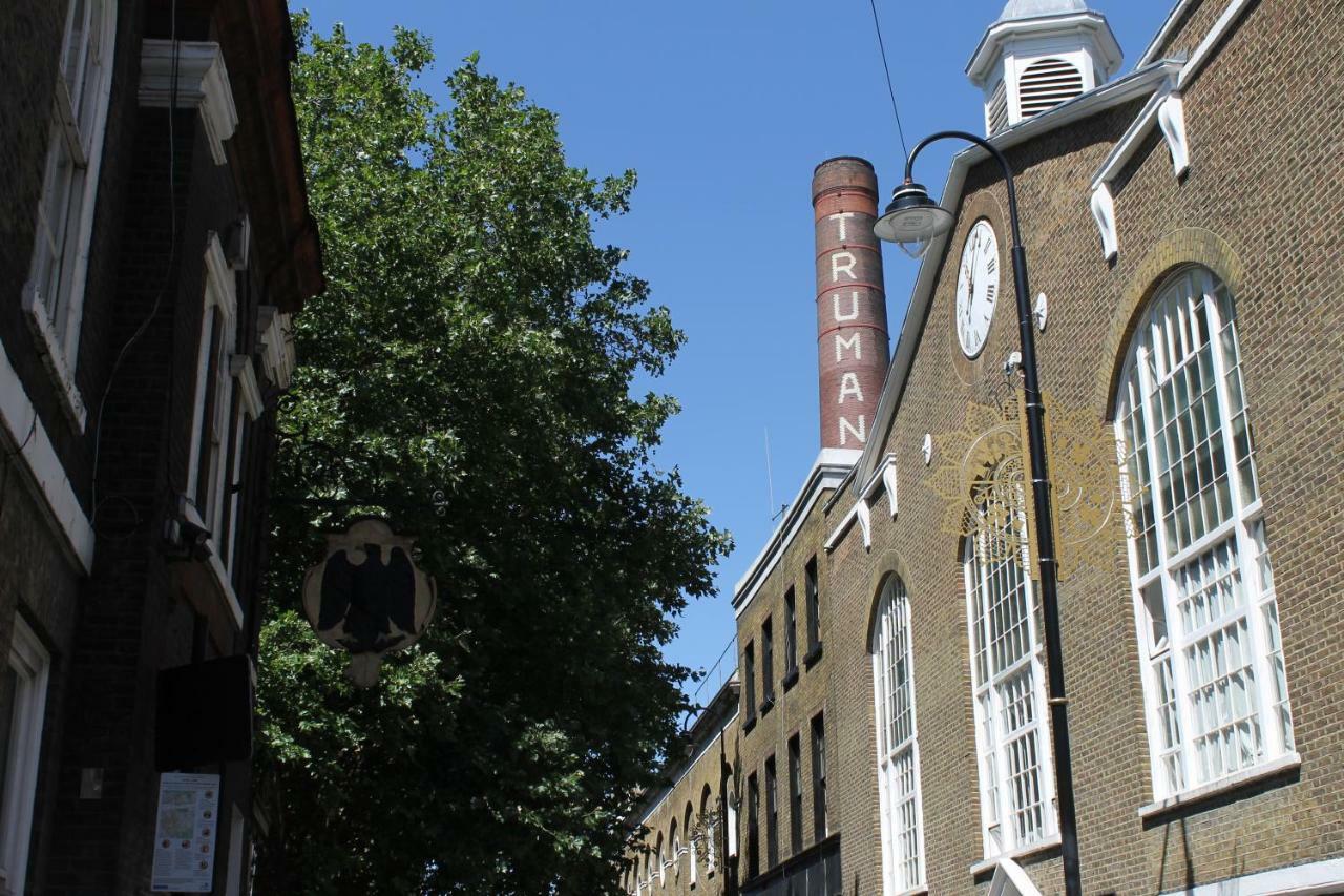 The Dictionary Hostel, Shoreditch, Londres