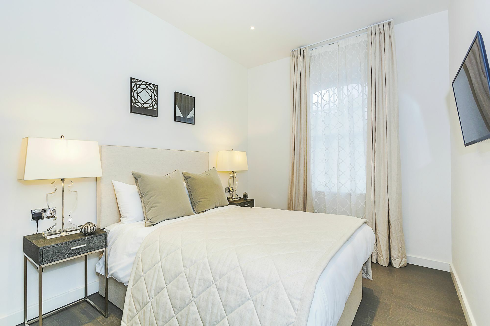 Bshan Apartment London