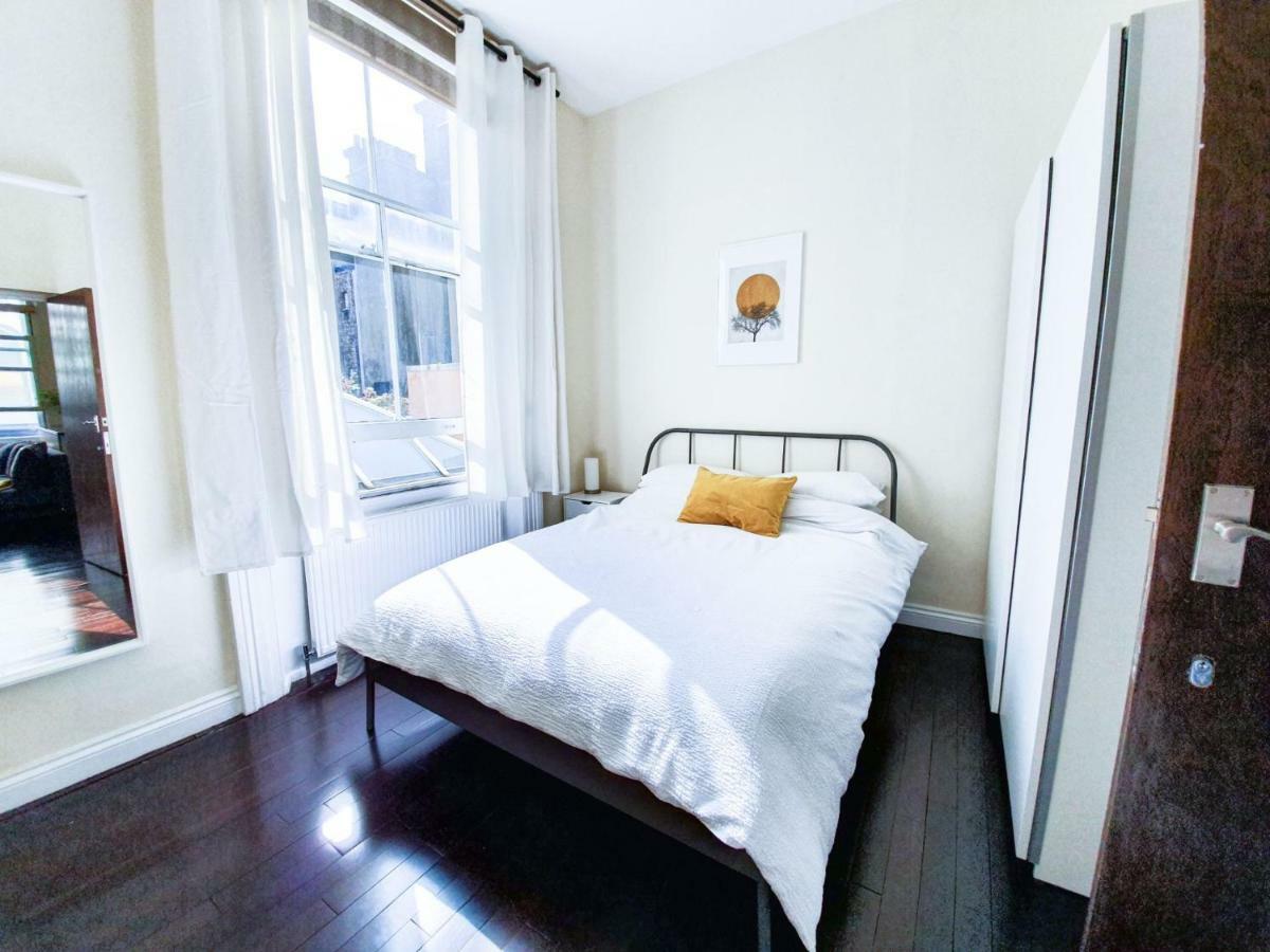 Pass The Keys Beautiful Museum Street Apartment