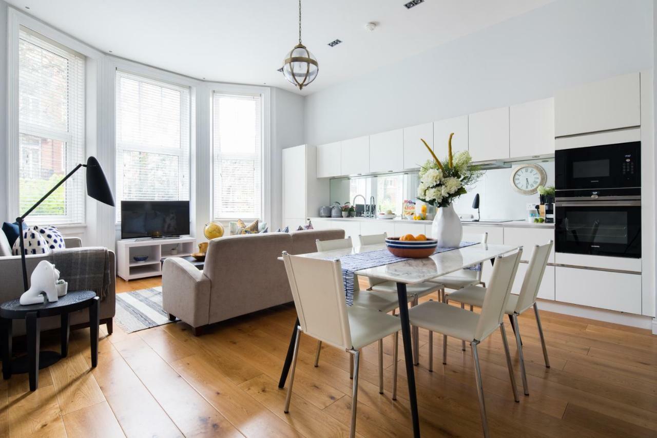 Kensington Court By Lime Street London