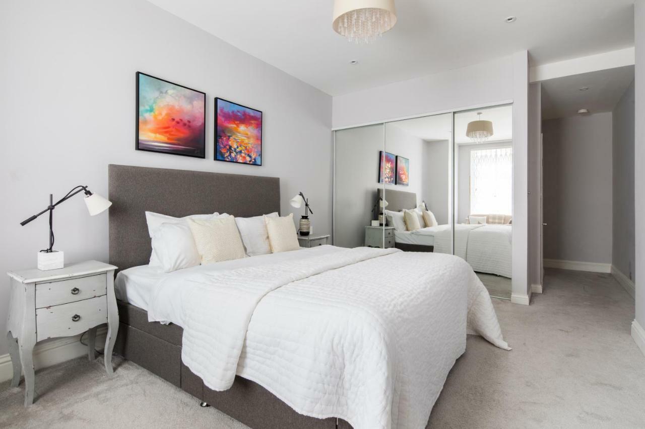 Kensington Court By Lime Street London