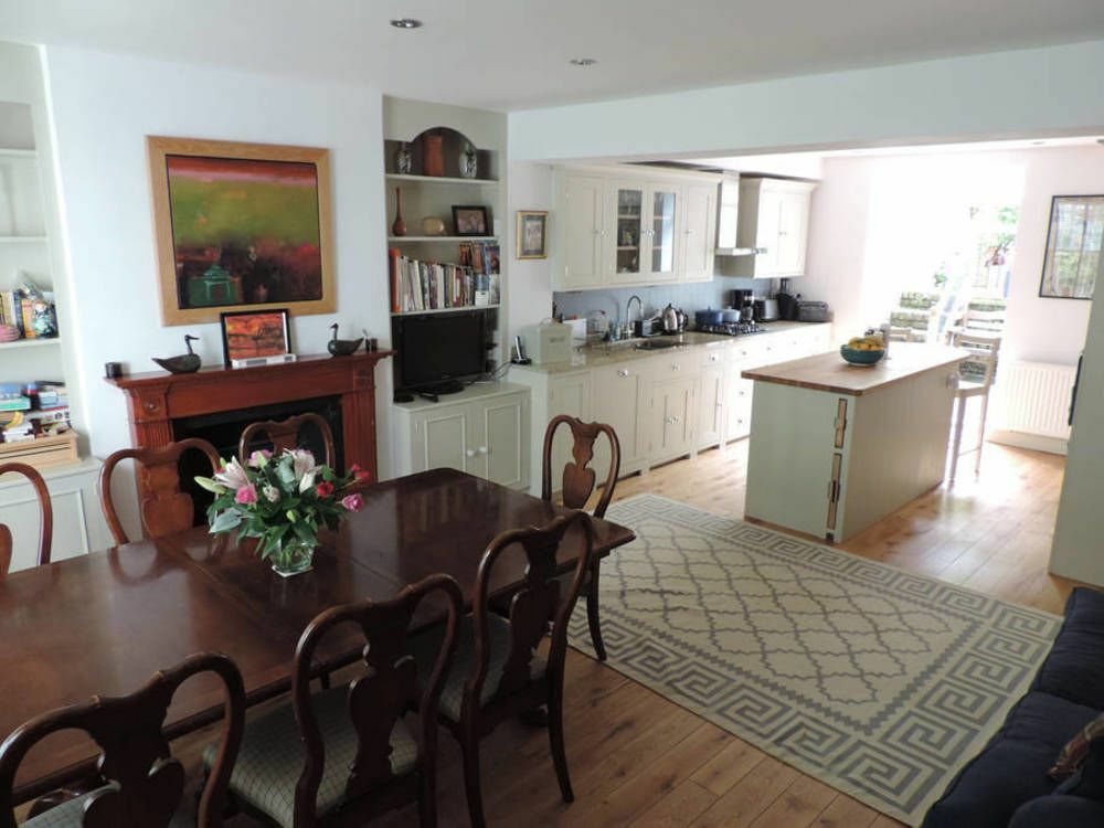 Large Family In Fulham * London