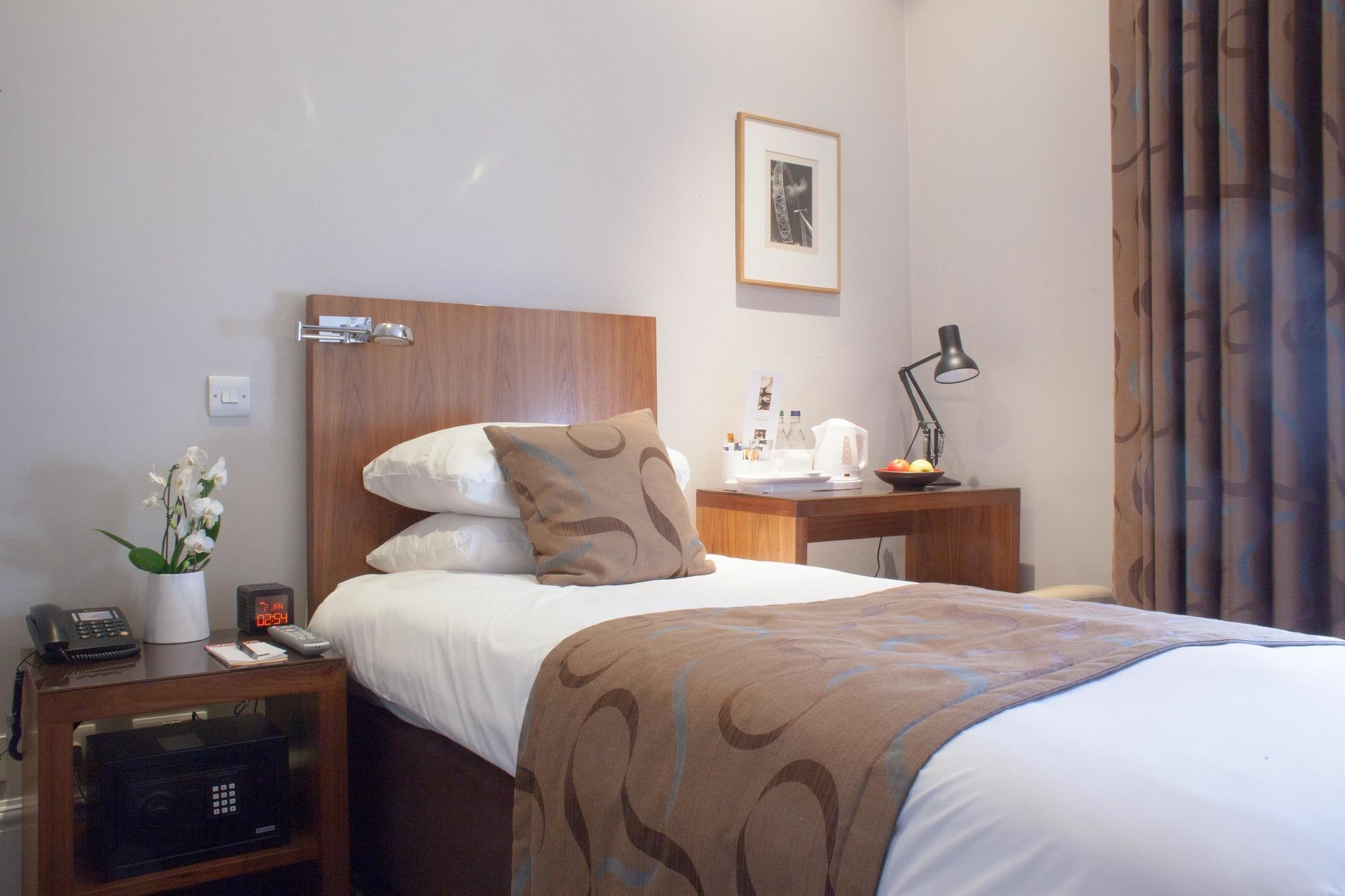 Fifty-four Boutique 4* London