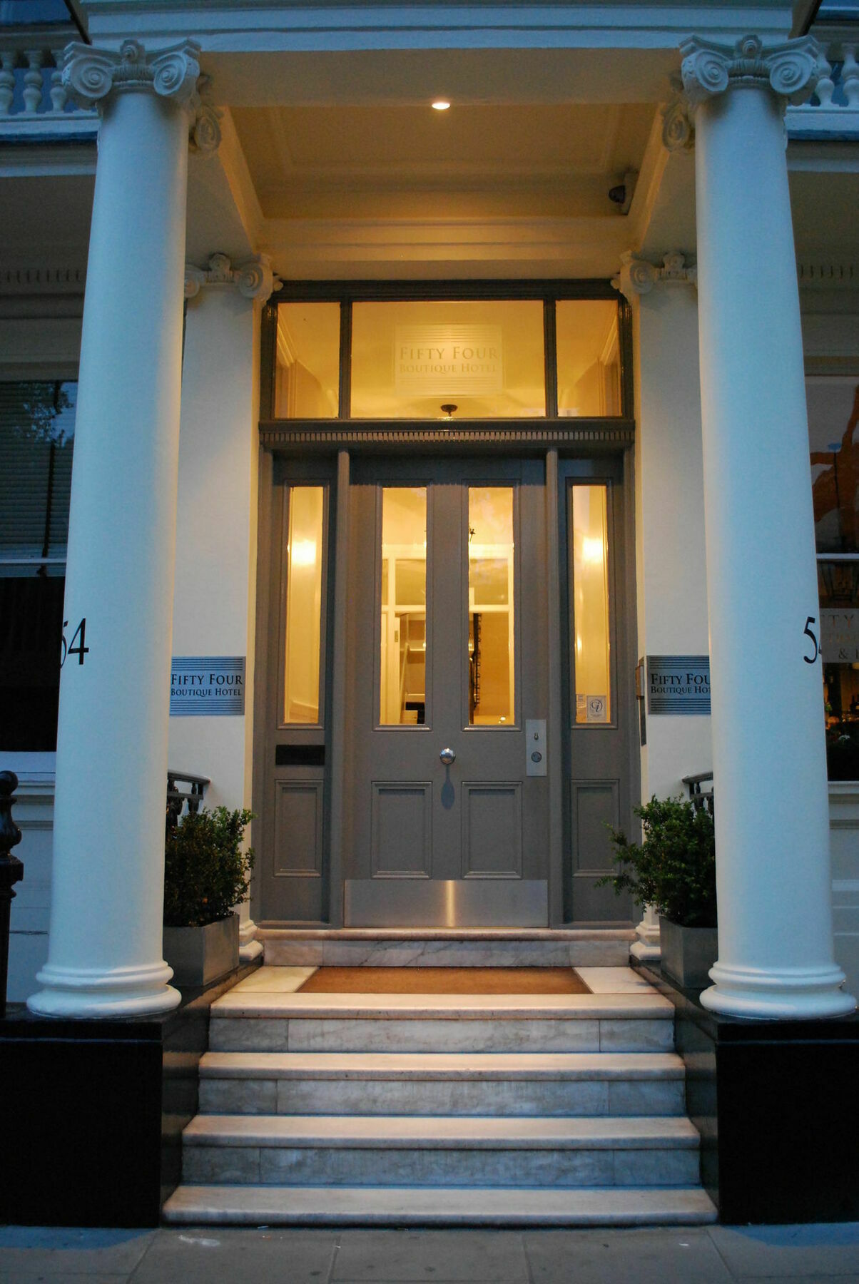 Fifty-four Boutique Hotel London
