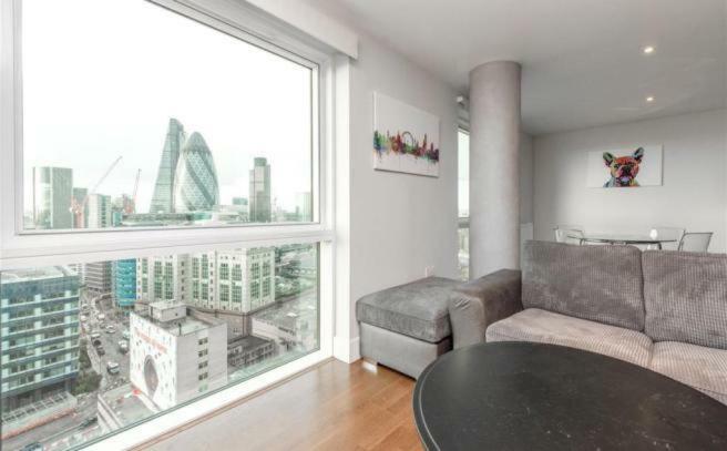 One Commercial Street Apartment