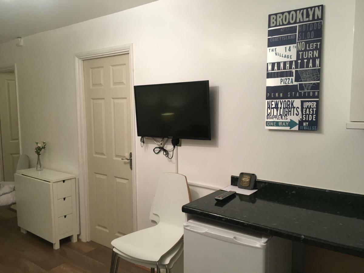 Noel Baker Court Apartment