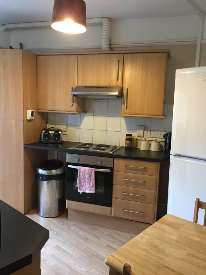 Tony's Place Bed & Breakfast London