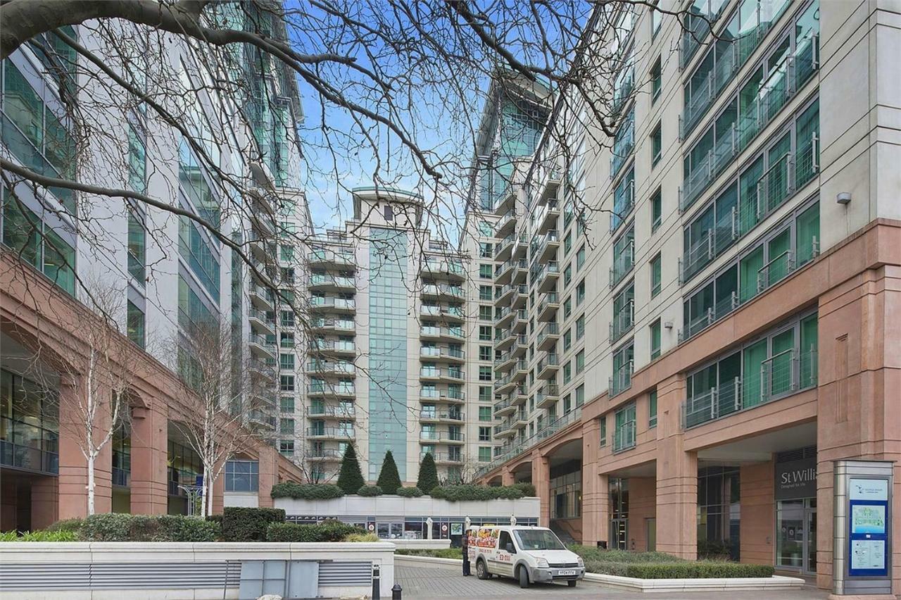 Apartment Zone 1 Riverside -st George Wharf *