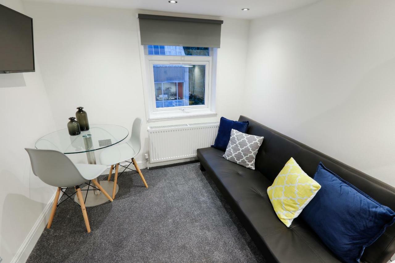 Modern Fitzrovia Apartment London