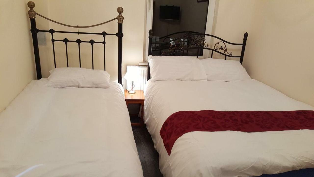 Guest house Berkeley House London